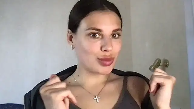 MoonriseGoddess online show from May 8, 2026, 9:36 am