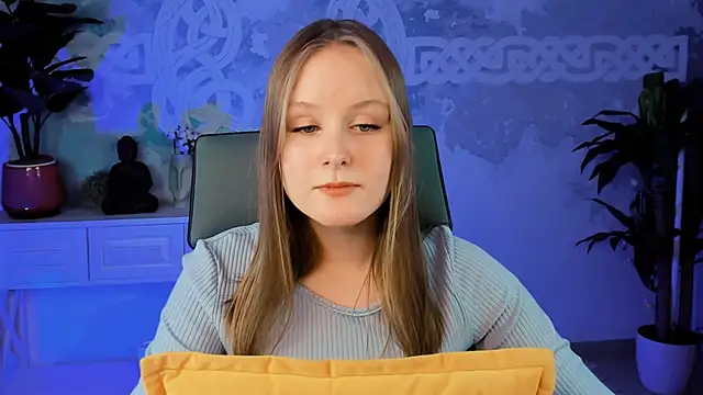 VivienLeeigh online show from March 1, 2025, 6:32 pm