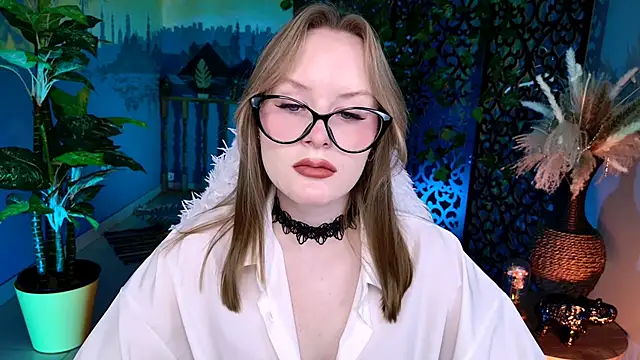 Snapshot of VivienLeeigh chatting on June 27, 2026, 5:12 am VivienLeeigh online show from June 27, 2026, 5:12 am