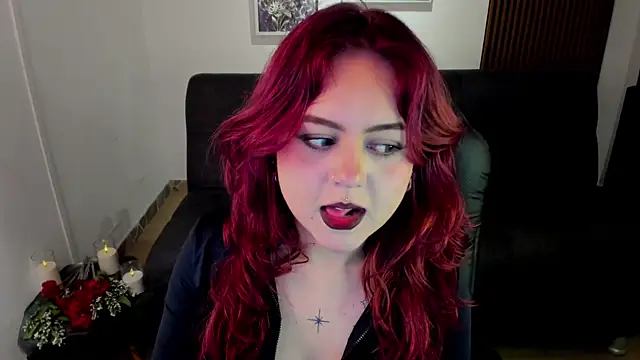 crimson tati  online show from November 14, 2025, 4:55 am