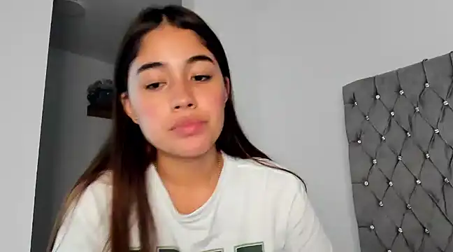 AriaMontgomery online show from December 13, 2024, 3:49 am