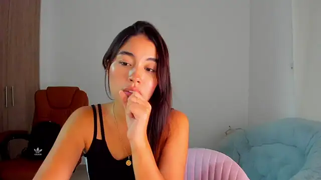 AriaMontgomery online show from March 11, 2025, 8:41 am