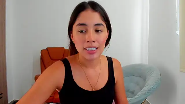 AriaMontgomery online show from March 20, 2025, 2:53 pm