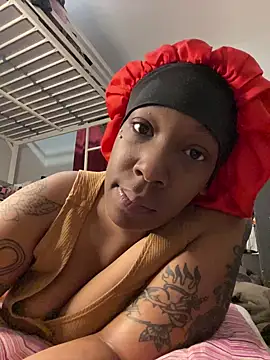 Snapshot of MsSapPhire500 chatting on December 22, 2025, 3:47 am MsSapPhire500 online show from December 22, 2025, 3:47 am