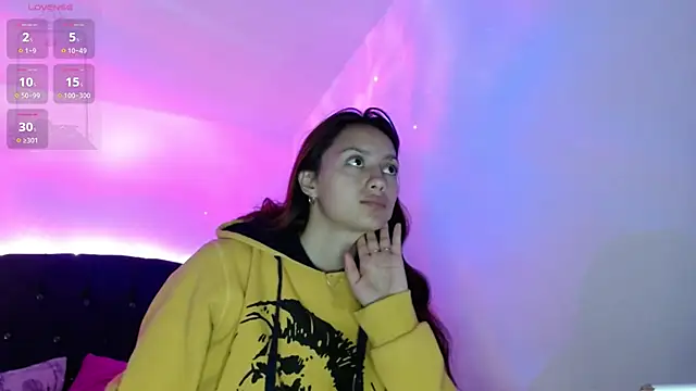 holy juli online show from January 20, 2025, 3:48 am