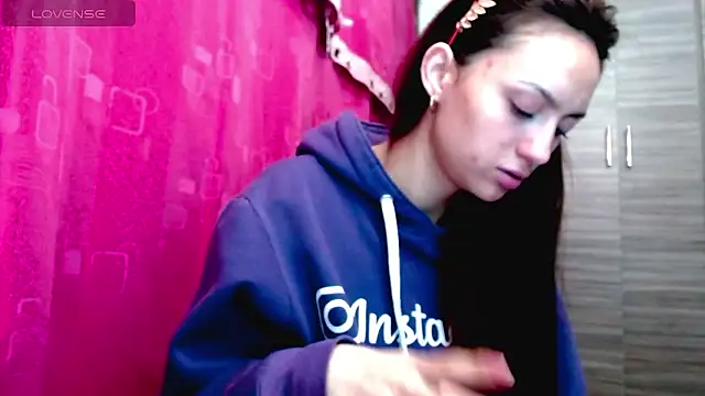 holy juli online show from January 6, 2026, 5:00 am