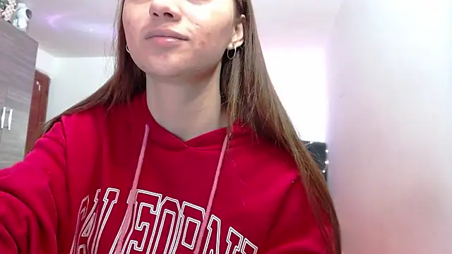 holy juli online show from March 18, 2026, 4:37 am