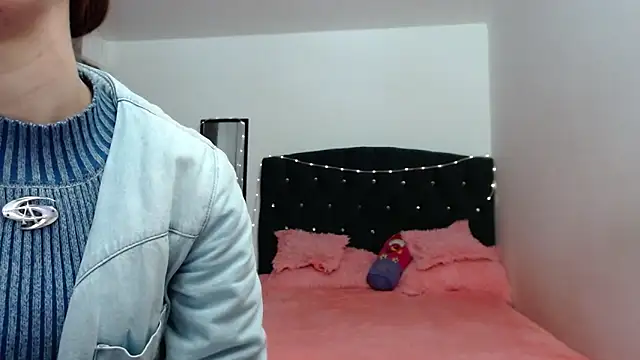 holy juli online show from March 21, 2026, 5:01 am