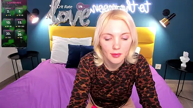 Fluffy Monica online show from March 12, 2025, 4:19 am