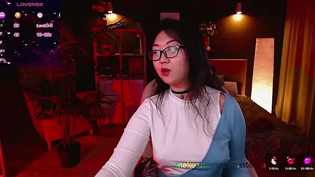 Marine Vact online show from March 12, 2025, 5:28 pm