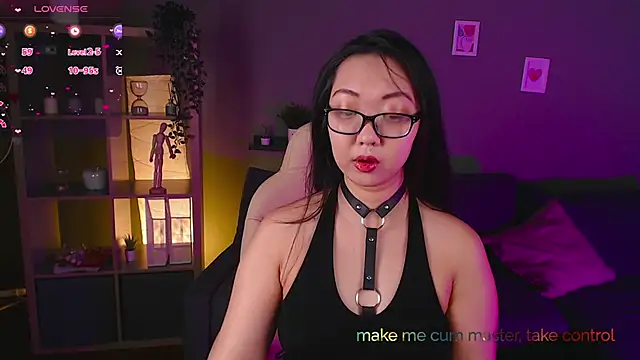 Marine Vact online show from March 14, 2025, 5:24 pm