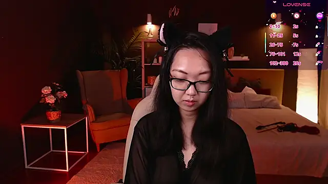 Marine Vact online show from September 23, 2025, 2:09 pm