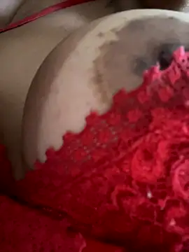 Snapshot of luara1988 chatting on September 15, 2025, 10:48 am luara1988 online show from September 15, 2025, 10:48 am