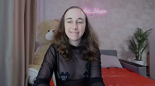 Anika bloom online show from March 15, 2025, 6:58 am