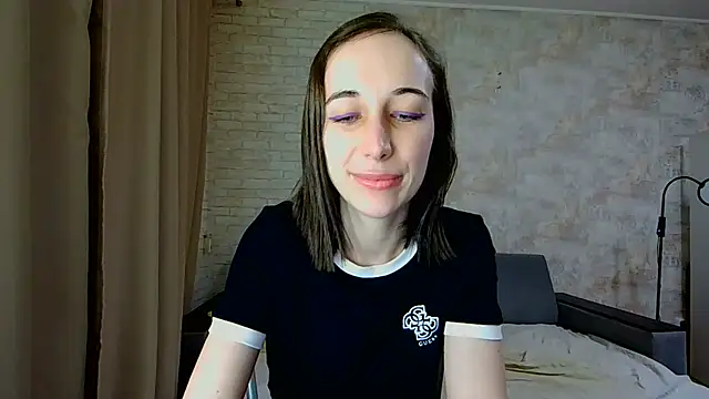 Snapshot of Anika_bloom chatting on July 19, 2026, 10:24 pm Anika bloom online show from July 19, 2026, 10:24 pm