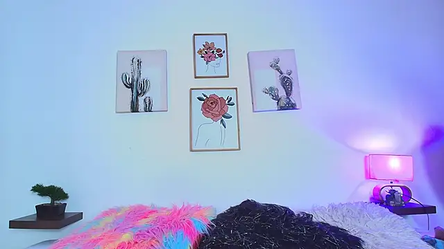 Snapshot of miwa_cute chatting on December 18, 2024, 9:51 pm miwa cute online show from December 18, 2024, 9:51 pm