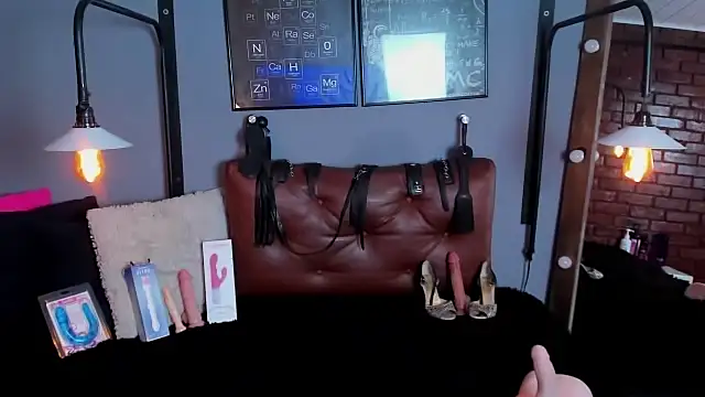 Samantha mature56 online show from September 22, 2025, 9:00 am