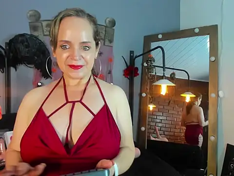 Samantha mature56 online show from October 25, 2025, 9:06 am