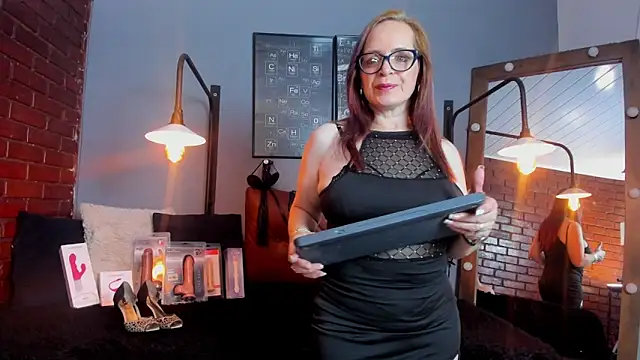 Samantha mature56 online show from January 13, 2026, 2:06 am