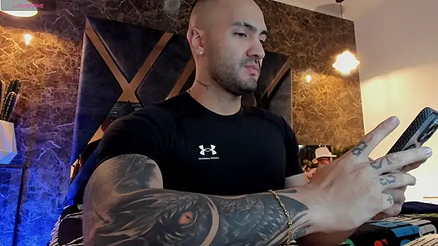 JeanColleman online show from April 19, 2026, 1:32 pm