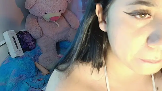 Kurumi57 online show from September 29, 2025, 3:11 am