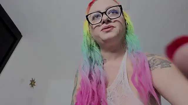 EMILY ROUSSE71 online show from February 4, 2026, 11:20 pm