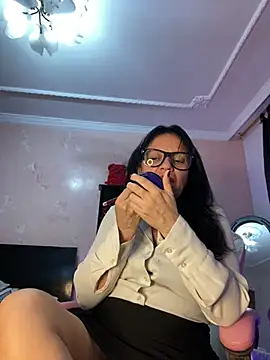 Sharongirl07 online show from January 25, 2025, 11:32 pm