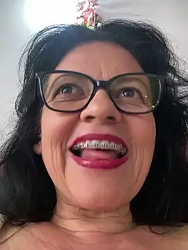 Sharongirl07 online show from March 12, 2026, 2:01 pm