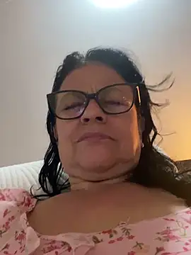 Sharongirl07 online show from May 17, 2026, 12:52 am