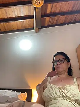 Sharongirl07 online show from June 28, 2026, 2:28 am