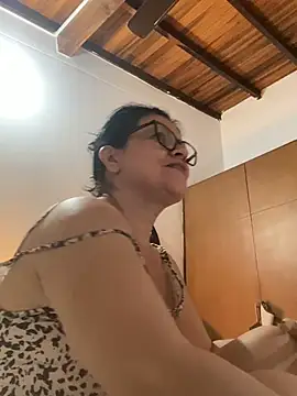 Sharongirl07 online show from June 30, 2026, 1:06 am