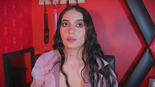 Monttserratt online show from April 21, 2026, 7:17 pm