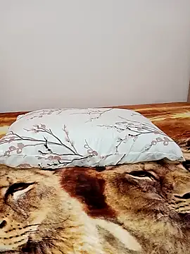 Orlasx online show from February 28, 2026, 12:22 am