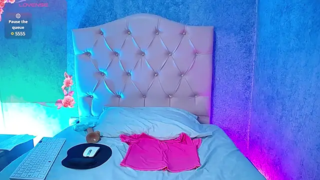 jennaa milf  online show from January 24, 2025, 7:28 pm