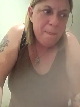 Playmate86 online show from April 2, 2026, 4:54 am