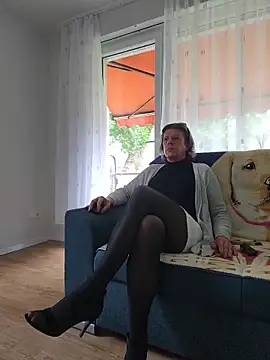 Peternylon1978 online show from June 14, 2026, 11:45 am