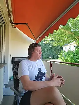Snapshot of Peternylon1978 chatting on July 15, 2026, 9:47 am Peternylon1978 online show from July 15, 2026, 9:47 am