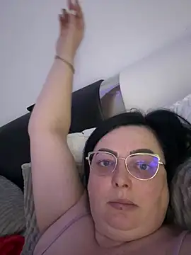 Amandamuller1982 online show from January 20, 2025, 4:54 am