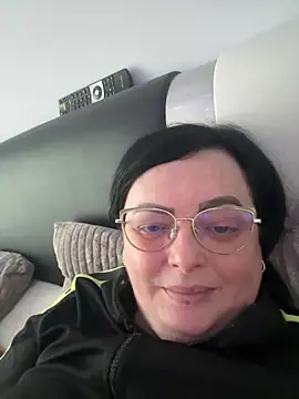 Amandamuller1982 online show from February 18, 2025, 5:42 am