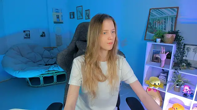 Sharon Evansi online show from March 9, 2025, 6:21 pm