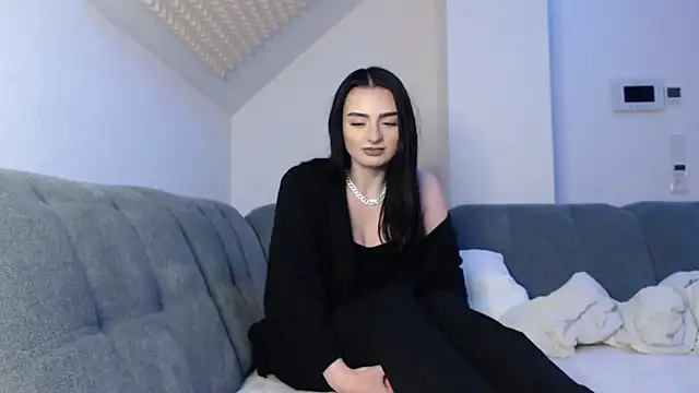 AdelinaAlia online show from December 7, 2024, 9:11 pm