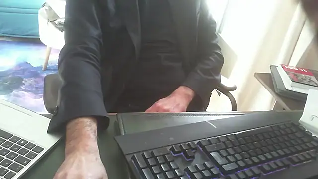 shyfrenchcock1 online show from March 21, 2025, 9:34 am