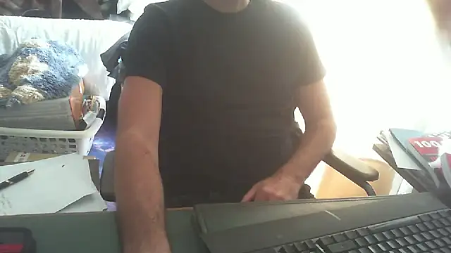 shyfrenchcock1 online show from September 19, 2025, 10:05 am