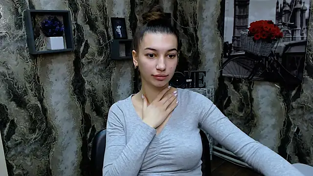 KarolinaRosse  online show from January 17, 2025, 6:26 am