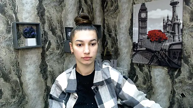 KarolinaRosse  online show from February 7, 2025, 7:07 am