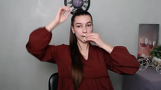 KarolinaRosse  online show from March 3, 2025, 9:55 am