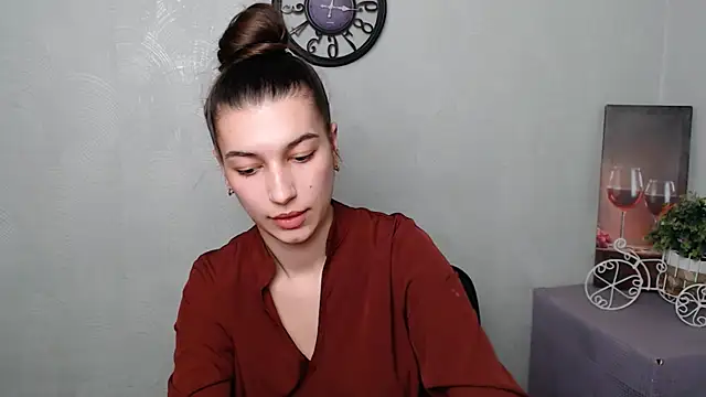 KarolinaRosse  online show from March 3, 2025, 12:58 pm