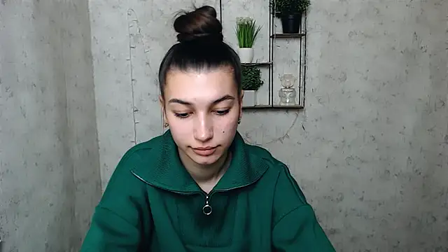 KarolinaRosse  online show from March 8, 2025, 10:00 am