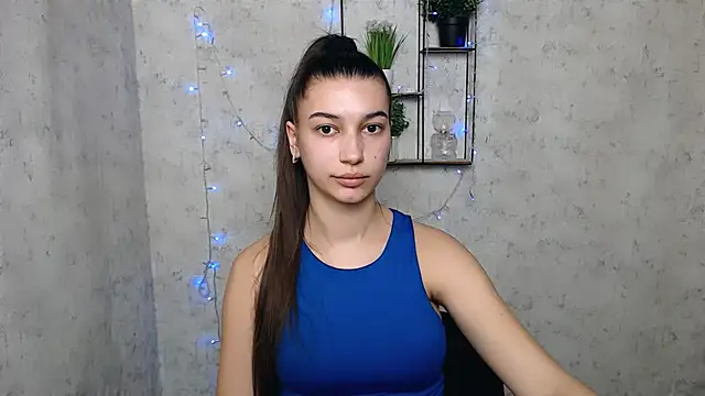 KarolinaRosse  online show from March 10, 2025, 9:53 am