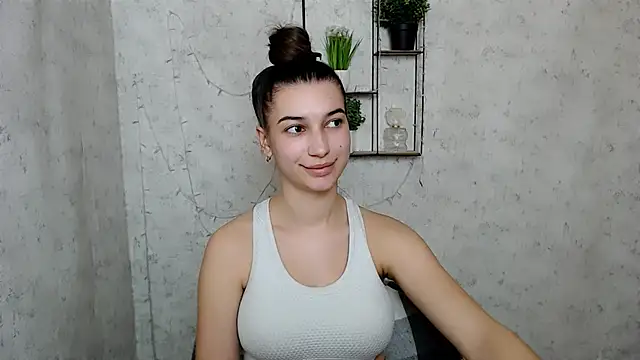 KarolinaRosse  online show from March 15, 2025, 1:40 pm